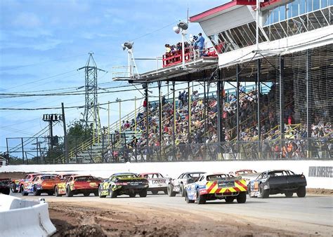 Oswego Speedway schedule set for 2018; Motorsports Expo will get ...