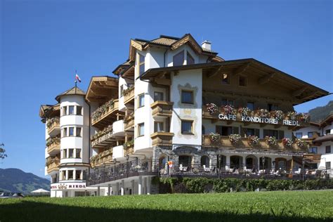 "Hotel Riedl Stumm im Zill..." Hotel Riedl - Cafe Konditorei (Stumm) • HolidayCheck (Tirol ...