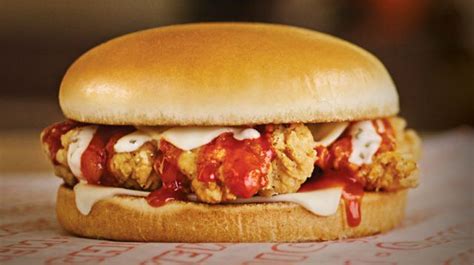 Whataburger Offers New Buffalo Ranch Chicken Strip Sandwich | Brand Eating