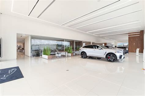 Jaguar Land Rover Dealership – PARK & ELEAZER