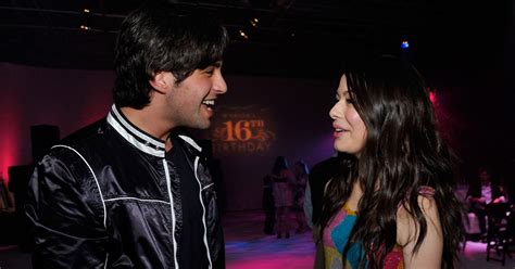 Miranda Cosgrove and Josh Peck Had a Mini "Drake and Josh" Reunion | Teen Vogue