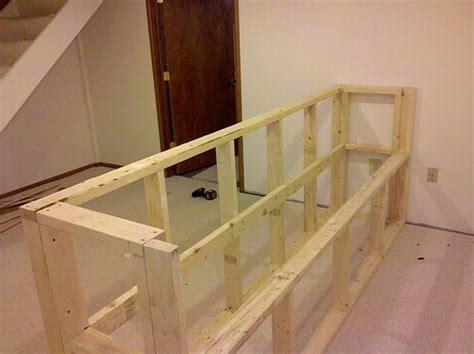 How to Build an Awesome Bar in Your Basement (35 pics) | Home bar plans, Building a home bar ...