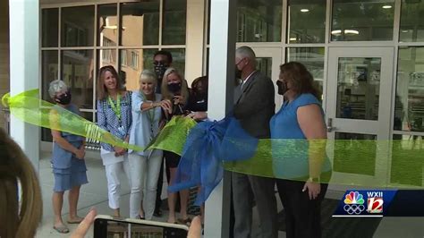 Lewisville: New middle school opens, ribbon cutting held