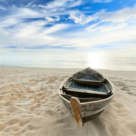 161,111 Beach Scene Boat Royalty-Free Images, Stock Photos & Pictures ...