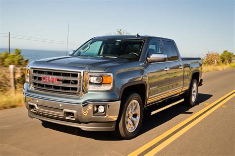 GMC Sierra 1500 - Information and photos - MOMENTcar