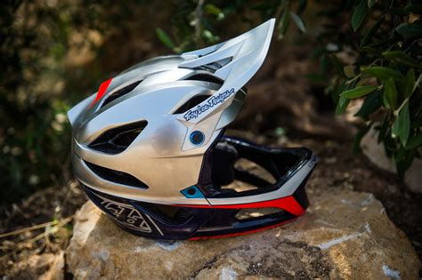 The Best MTB Riding Gear of 2018 - Shreddy Awards - Mountain Bike Feature - Vital MTB