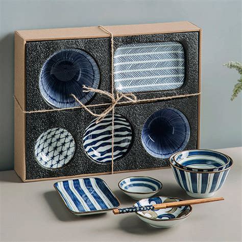 Japanese Tableware Set - ApolloBox