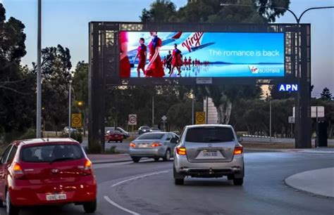 Laporan Baru Ungkap Papan Iklan Digital Ternyata Memata-matai Manusia ...