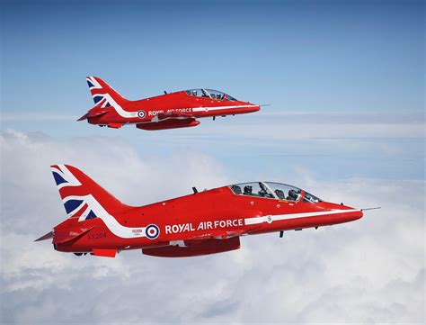 » Royal Air Force Aerobatic Team, the Red Arrows cancel its aerobatic ...