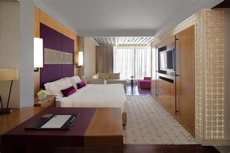 Executive Hotel Rooms & Suites in Dubai - The H Dubai Hotel