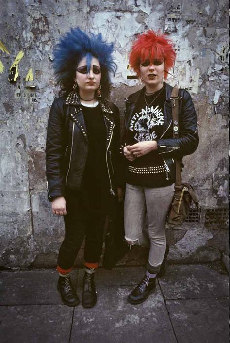 Derek Ridgers: 78-87 London Youth looks at the punk movement in London ...