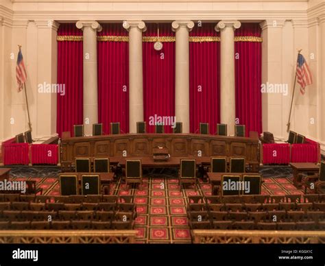 United states supreme court interior hi-res stock photography and ...