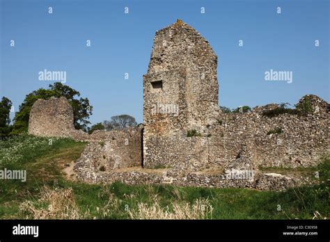 Berkhamsted Castle Ruin, Hertfordshire, England, UK Stock Photo - Alamy