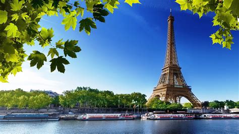 Eiffel Tower seen from the Seine river - Virtual Backgrounds