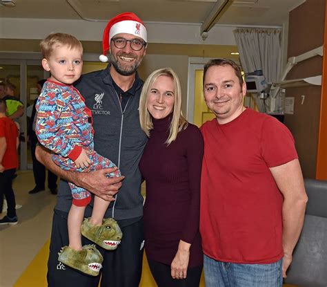 Jurgen Klopp & LFC players visit Alder Hey Hospital - Liverpool Echo