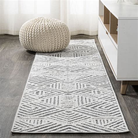 Mistana™ Raphael Runner Geometric White/Gray Indoor / Outdoor Area Rug | Wayfair