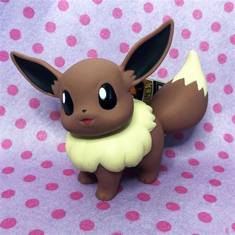 Pokémon Vintage Eevee Figure – GeekyGlamorous