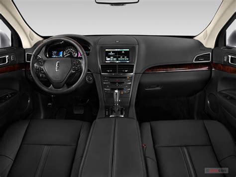 2015 Lincoln MKT: 40 Interior Photos | U.S. News