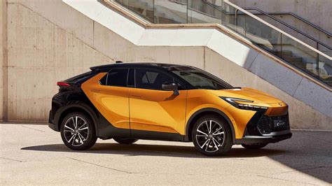 Yeni nesil Toyota C-HR resmen tanıtıldı