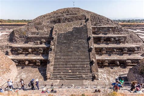 How to Visit Teotihuacan for an Unforgettable Sunrise