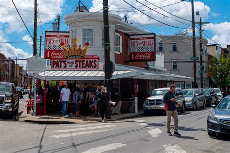 Shooting at Pat's Steaks in Philly after Eagles and Giants fans argue