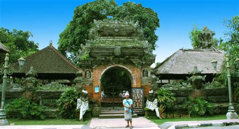 Ubud Palace - Puri Saren | Bali Places to Visit