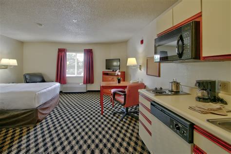 MCM Elegante Suites Colorado Springs North - Book My Reunion