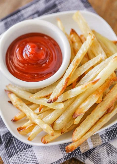 Baked French Fries {A Healthy Alternative!} | Lil' Luna