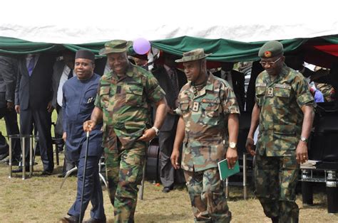 Think Akwa Ibom!: Gov. Akpabio dressed in army uniform….. Fit to be addressed as a ‘General ...