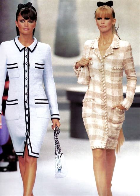 Chanel Haute Couture Fall/Winter 1995 | Chanel fashion, Coco chanel fashion, Fashion