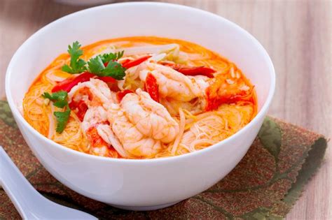 Thai Laksa with Prawns (Laksa Goong) | Asian Inspirations