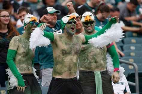 Philadelphia is greasing light poles in case the Eagles win NFC title - Business Insider