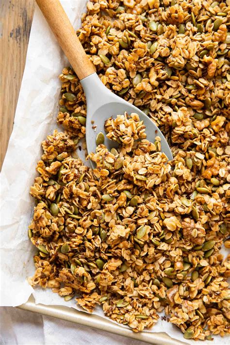 The BEST Pumpkin Flax Granola Recipe - Jar Of Lemons