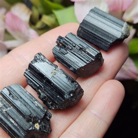 Black Tourmaline Crystal Black Tourmaline Stone Tourmaline Crystal ...