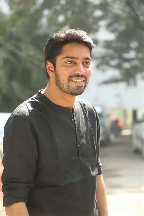 Allari Naresh Wiki, Biography, Age, Movies List, Family, Images - News Bugz