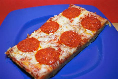 School Cafeteria Pizza - SavoryReviews | Cafeteria food, School lunch recipes, Cafeteria pizza