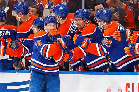 Oilers’ Zach Hyman’s first ‘off the face’ goal: What he saw and how it ...