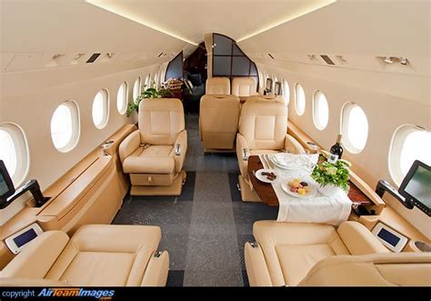 Dassault Falcon 900 interior