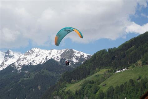 Fulpmes: High-Altitude Paragliding Flight