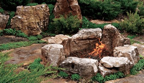 4 Unique Rustic Fire Pit Ideas For A Backyard - BackYard Assist