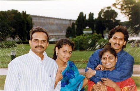 Here’s A Sneak Peek Into Ap Cm Ys Jagan Memories Through This Rare ...