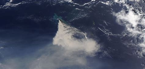 What’s new at Nishinoshima, a rapidly growing volcanic island in Japan - The Watchers