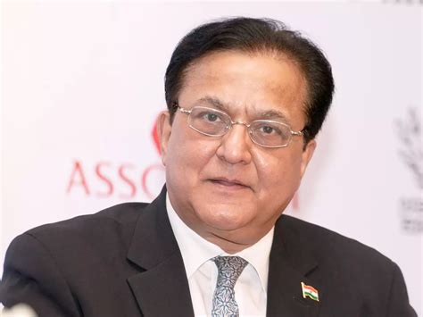 Yes Bank founder Rana Kapoor arrested by ED on charges of money laundering | Business Insider India