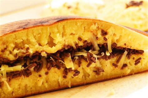 RESEP MARTABAK MANIS COKLAT KEJU - Aneka Resep Masakan Sederhana Kreatif