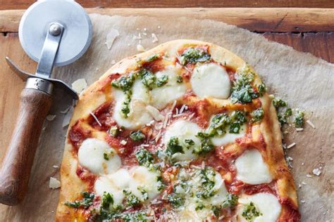 Pesto Margherita Pizza Recipe - Pesto Pizza - Muir Glen