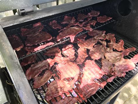 [Homemade] Beef Jerky. Done on Traeger Pellet Smoker. : r/food