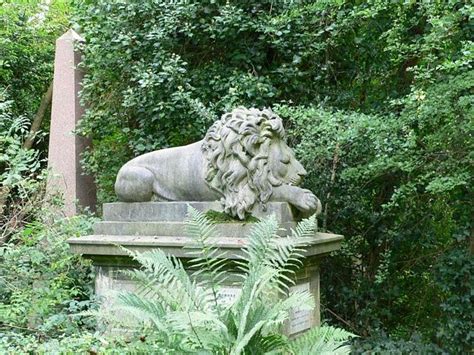 Lion tomb in Highgate Cemetery. | Highgate cemetery, Cemeteries, Highgate