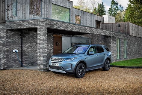 Range Rover's new Evoque hybrid has a 41-mile electric range | WIRED UK