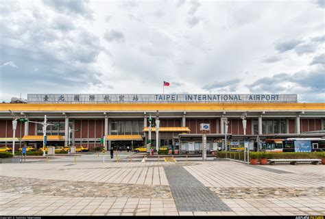 Airport Overview - Airport Overview - Terminal Building at Taipei Sung ...