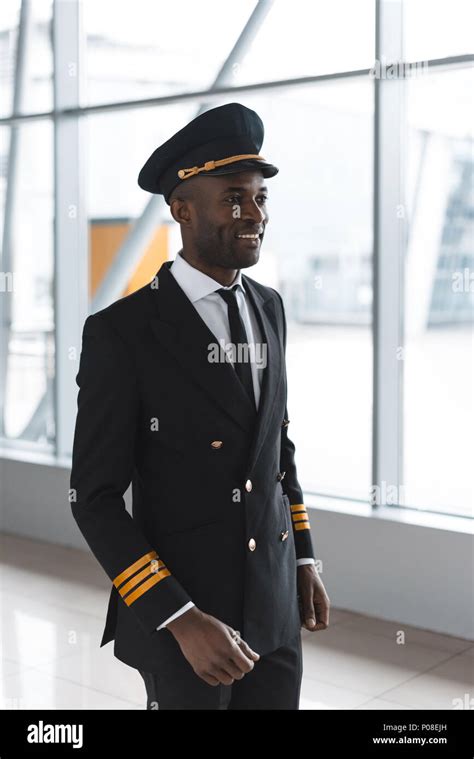 American pilot uniform hi-res stock photography and images - Alamy